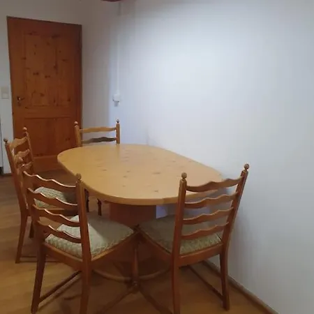 Monteurswohnung Fuer 1 Bis 8 Personen Apartment