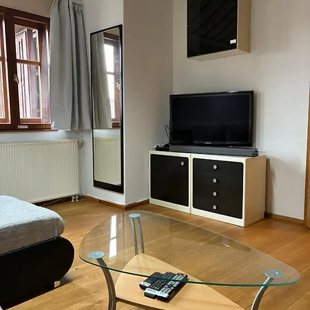 Apartment Monteurswohnung Fuer 1 Bis 8 Personen Diebach